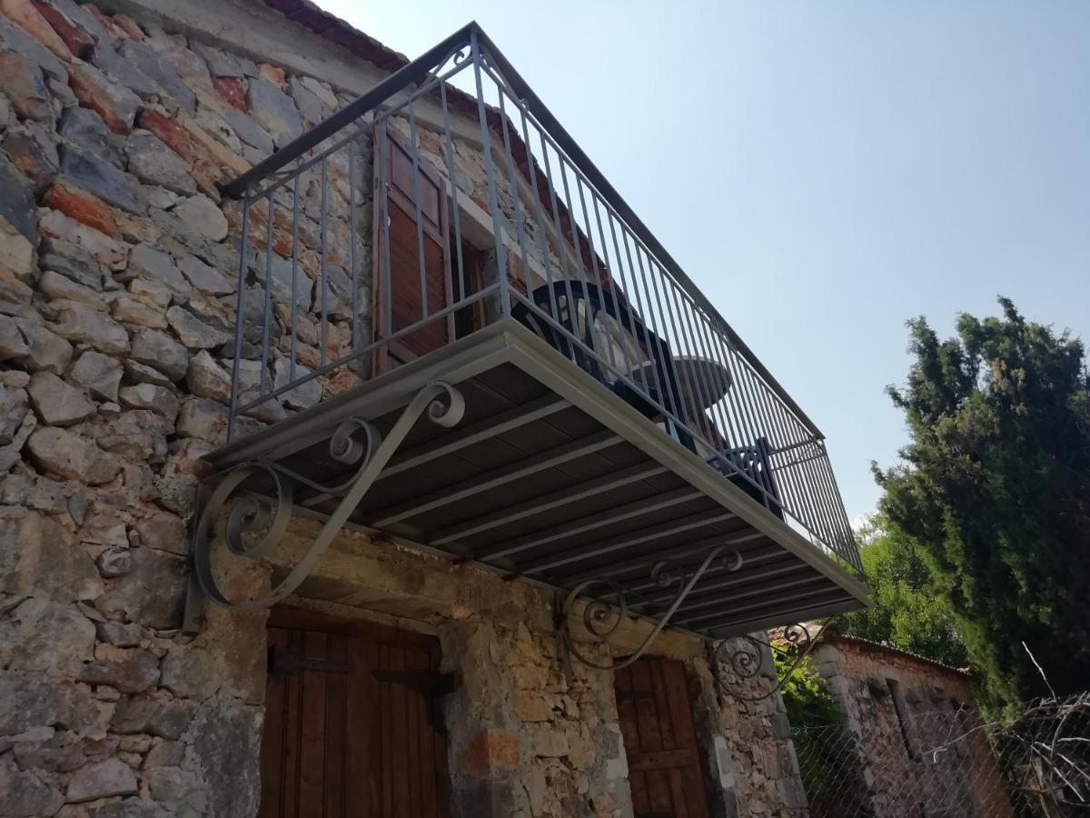 Tsitalia Cottage House Leonídion Exteriér fotografie