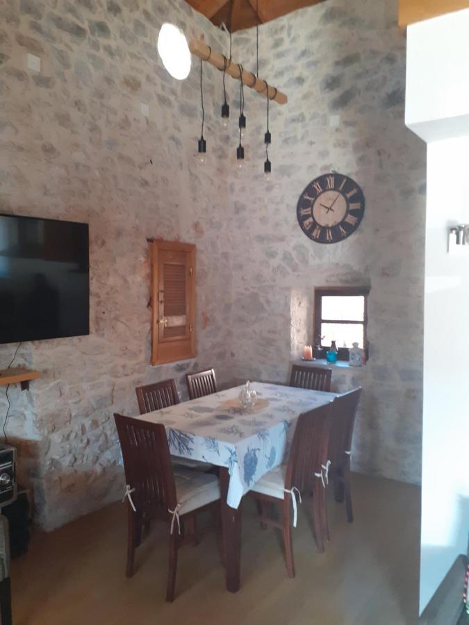 Tsitalia Cottage House Leonídion Exteriér fotografie
