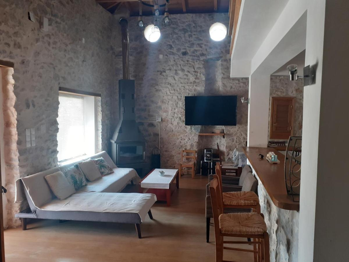 Tsitalia Cottage House Leonídion Exteriér fotografie