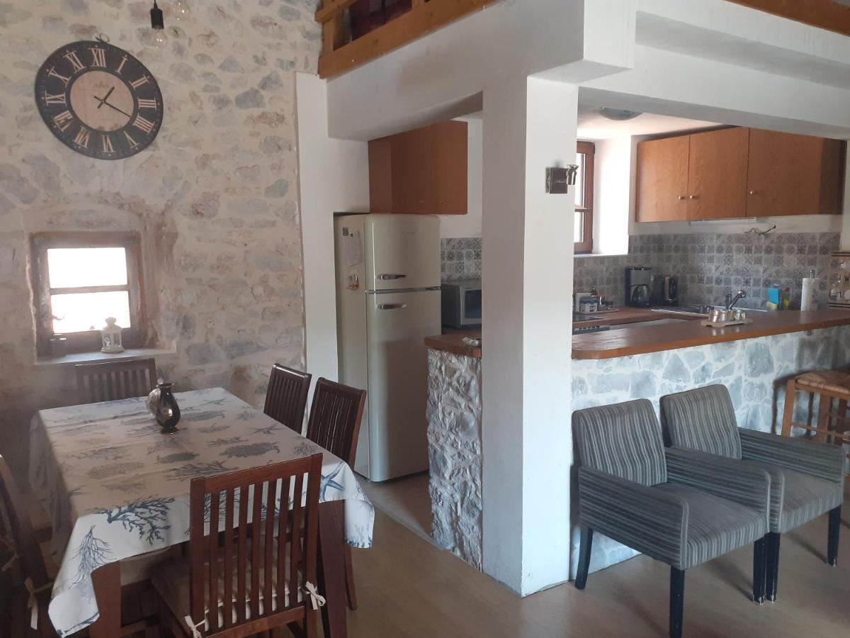 Tsitalia Cottage House Leonídion Exteriér fotografie